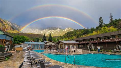 Twin peaks lodge ouray - 